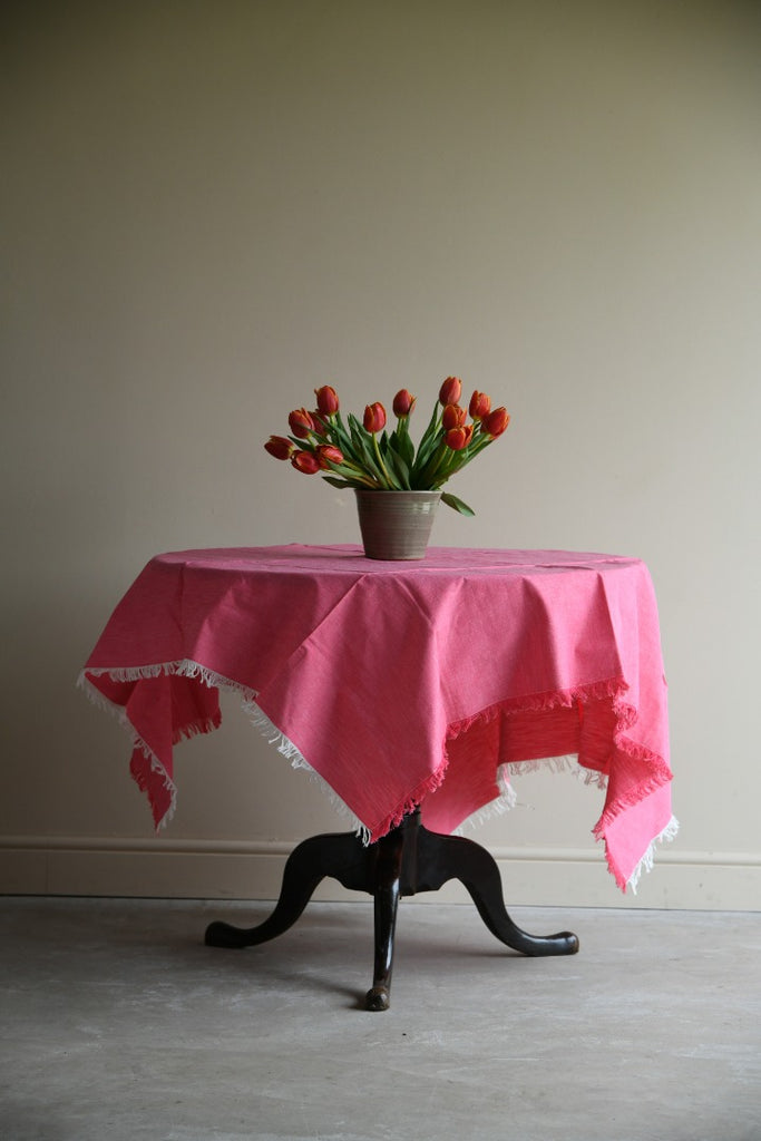 Pink & Blue Tablecloths