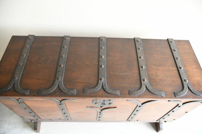 Arts & Crafts Style Chest