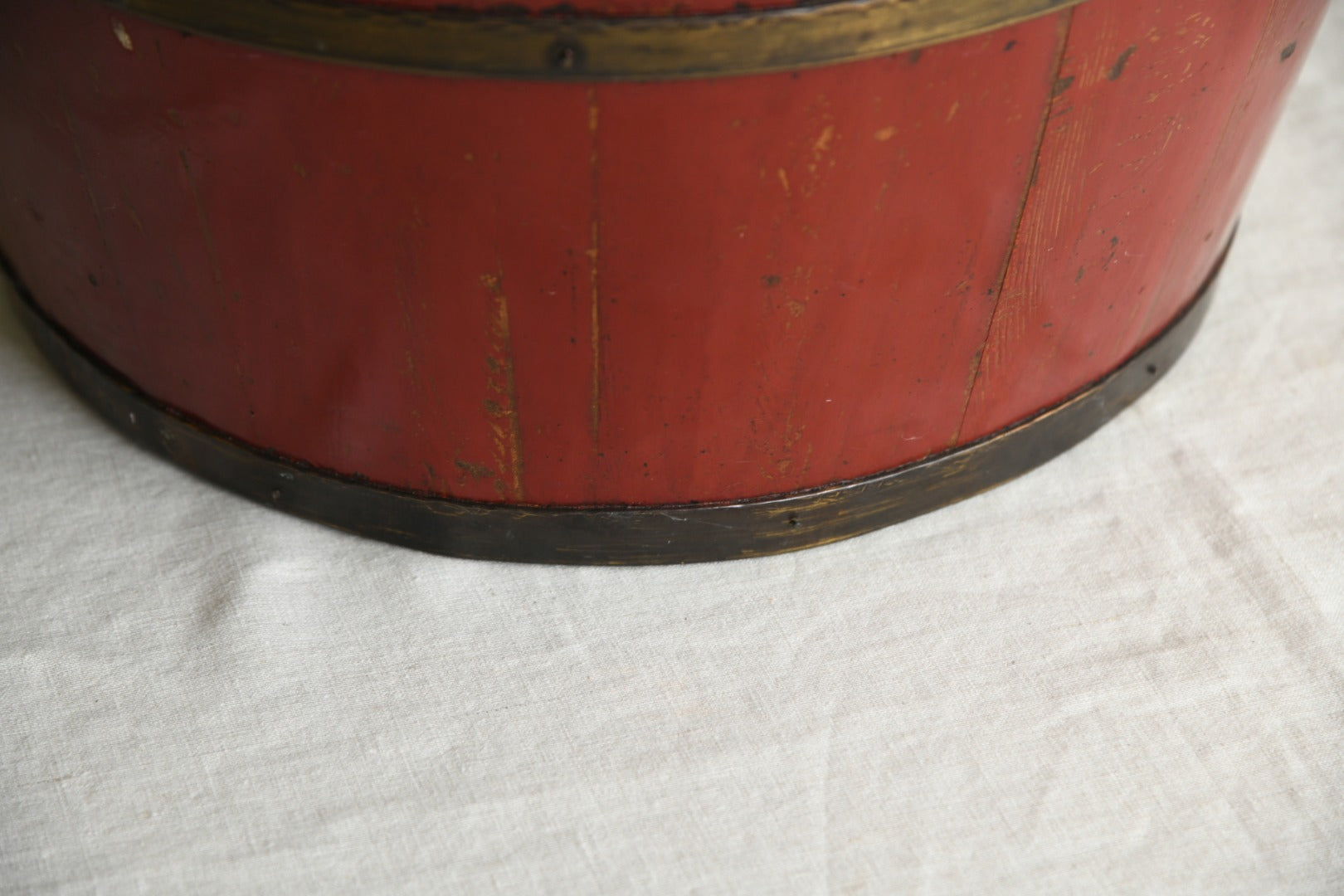 Oriental Red Lacquer Bucket