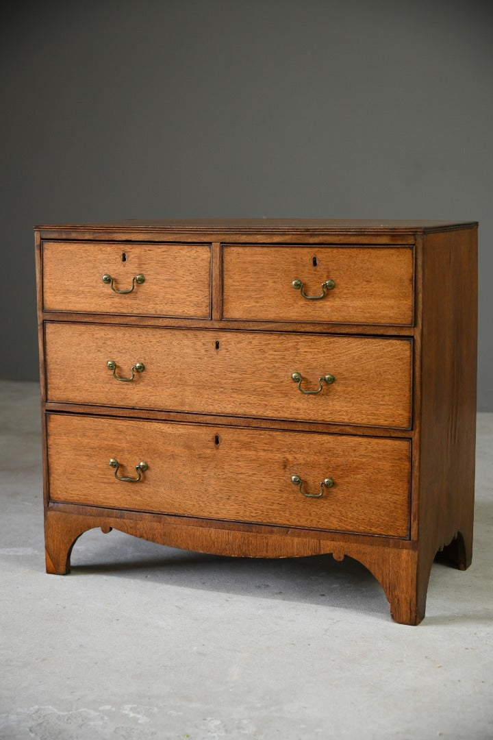 Georgian Oak Chest of Drawers