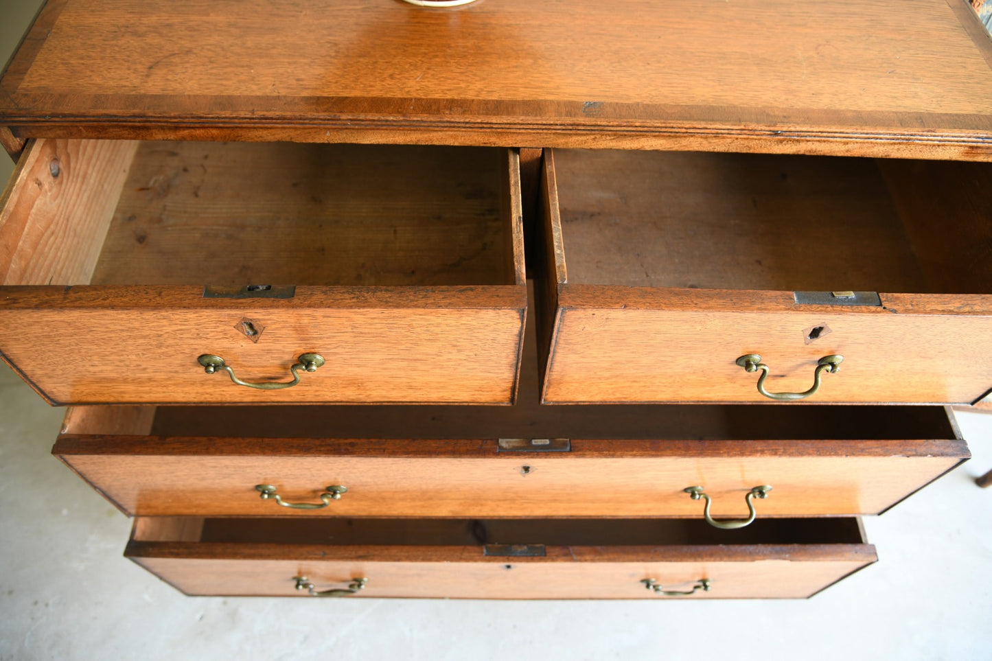 Georgian Oak Chest of Drawers