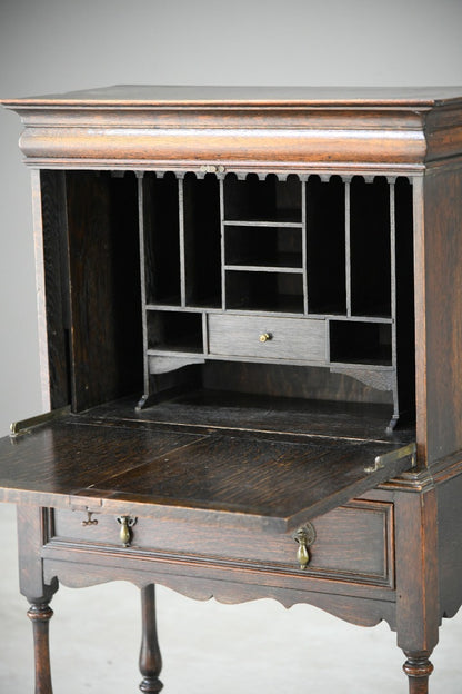 Early 20th Century Oak Bureau Cabinet