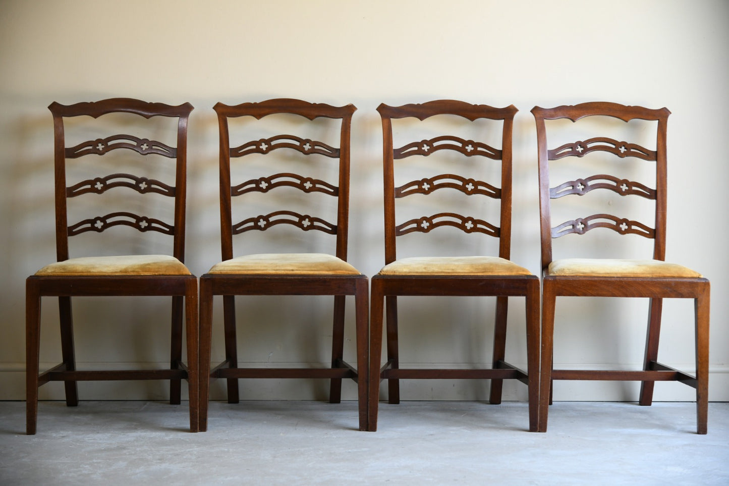 Set 4 Georgian Style Dining Chairs