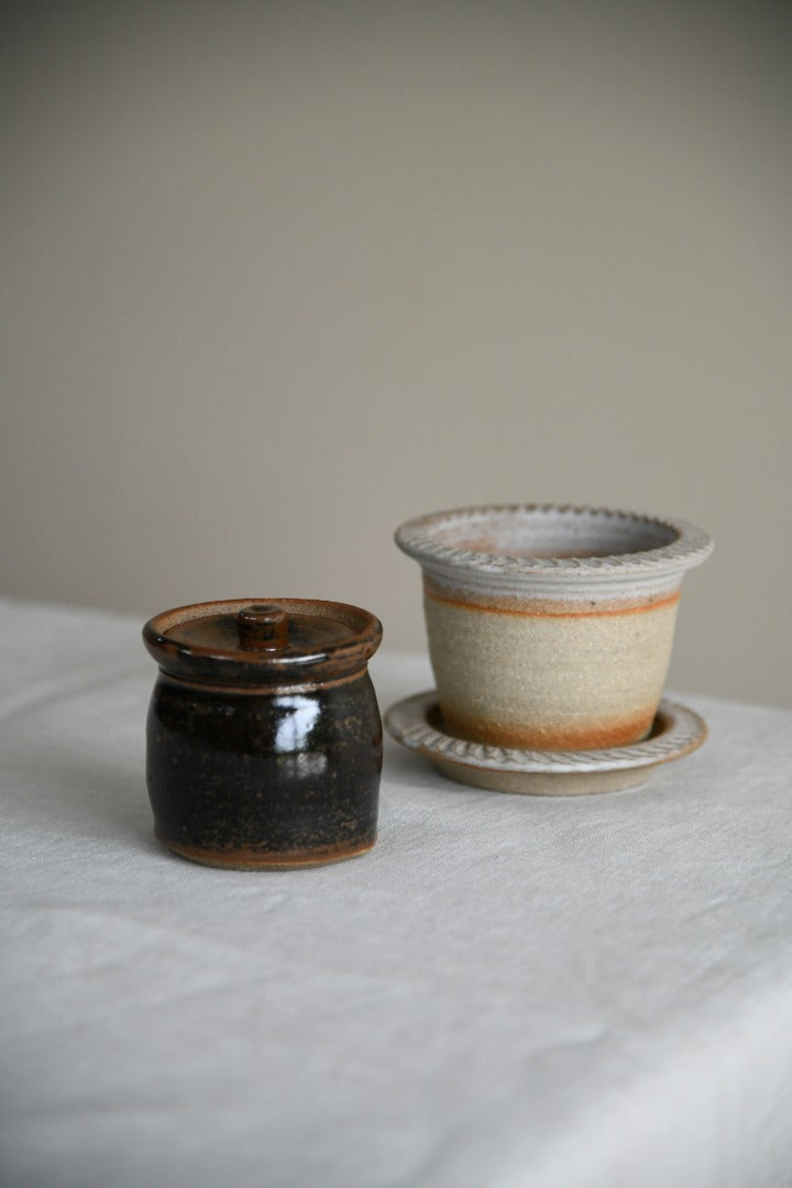 Small Pottery Pot & Plant Pot