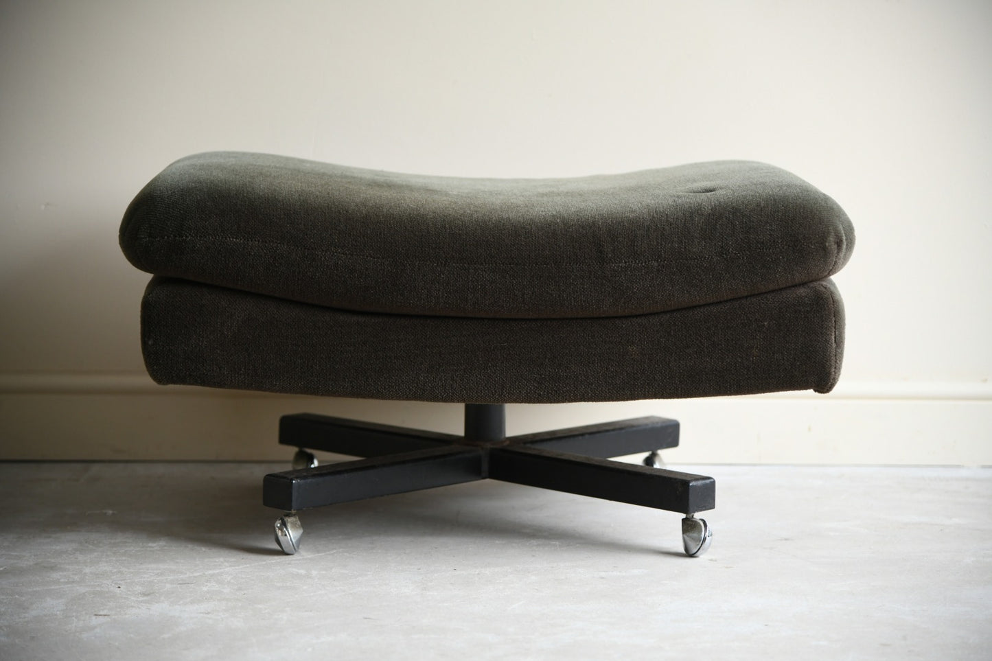 Retro Upholstered Foot Stool