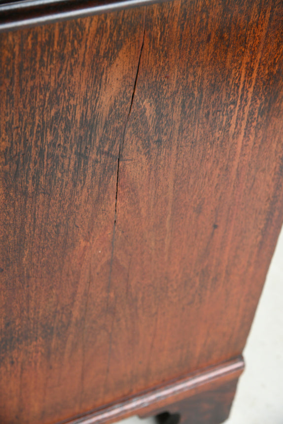 Antique Mahogany Bachelors Chest