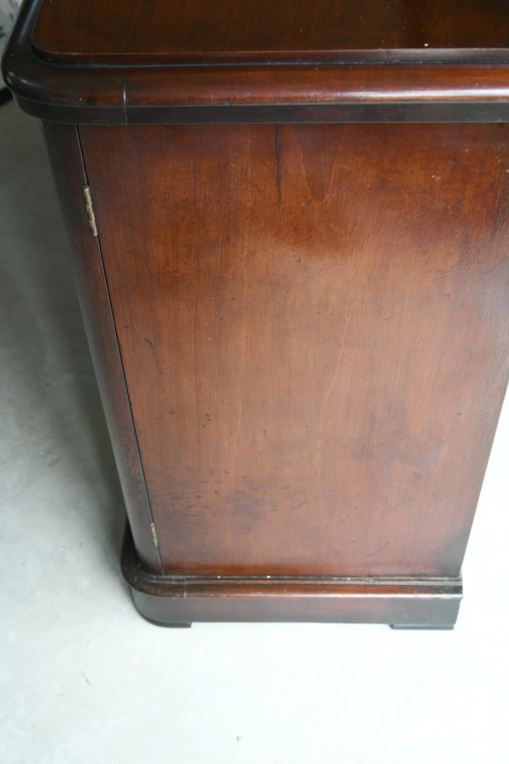 Victorian Mahogany Sideboard