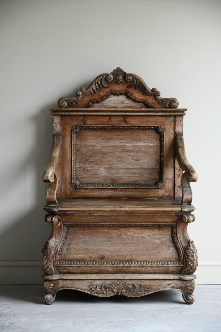 Pine Antique Style Pine Settle