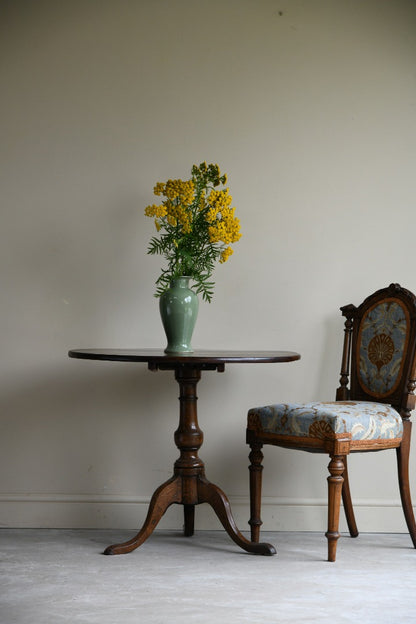 Antique Oak Tilt Top Table