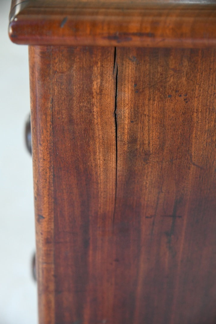 Mahogany Straight Front Chest of Drawers