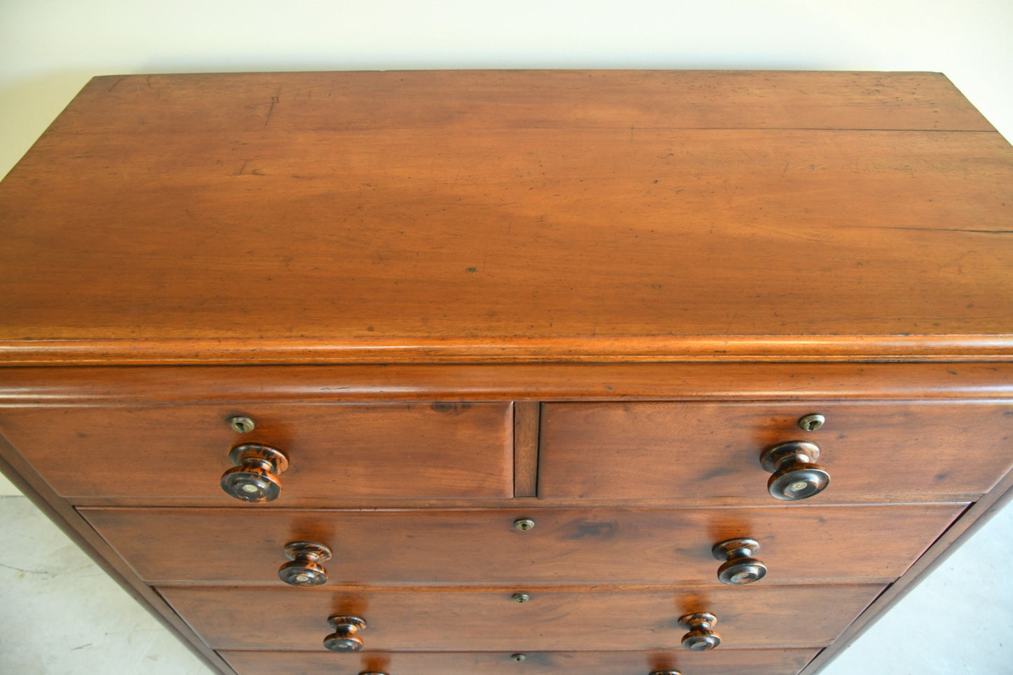 Victorian Mahogany Chest of Drawers