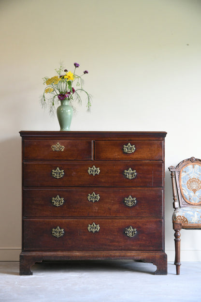 Georgian Chest of Drawers