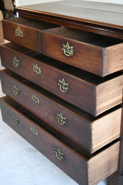 Georgian Chest of Drawers