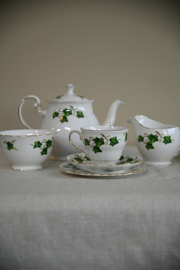 Colclough Ivy China Part Tea Set