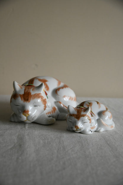 Japanese Kutani Sleeping Cats