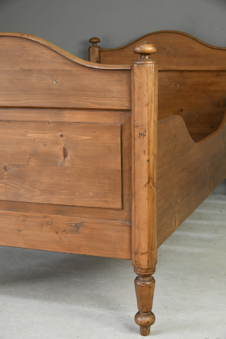 Continental Pine Single Bed