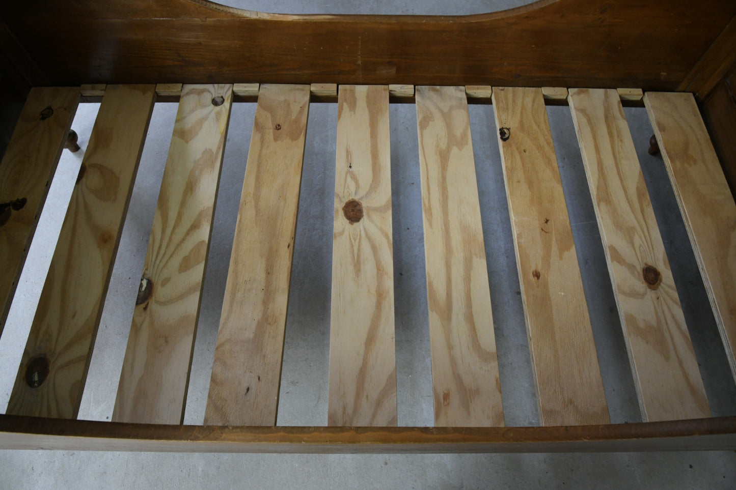 Continental Pine Single Bed