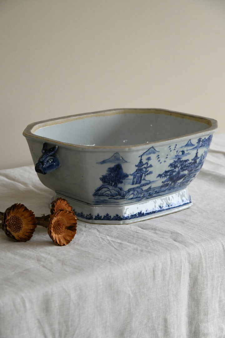 Antique Chinese Export Tureen