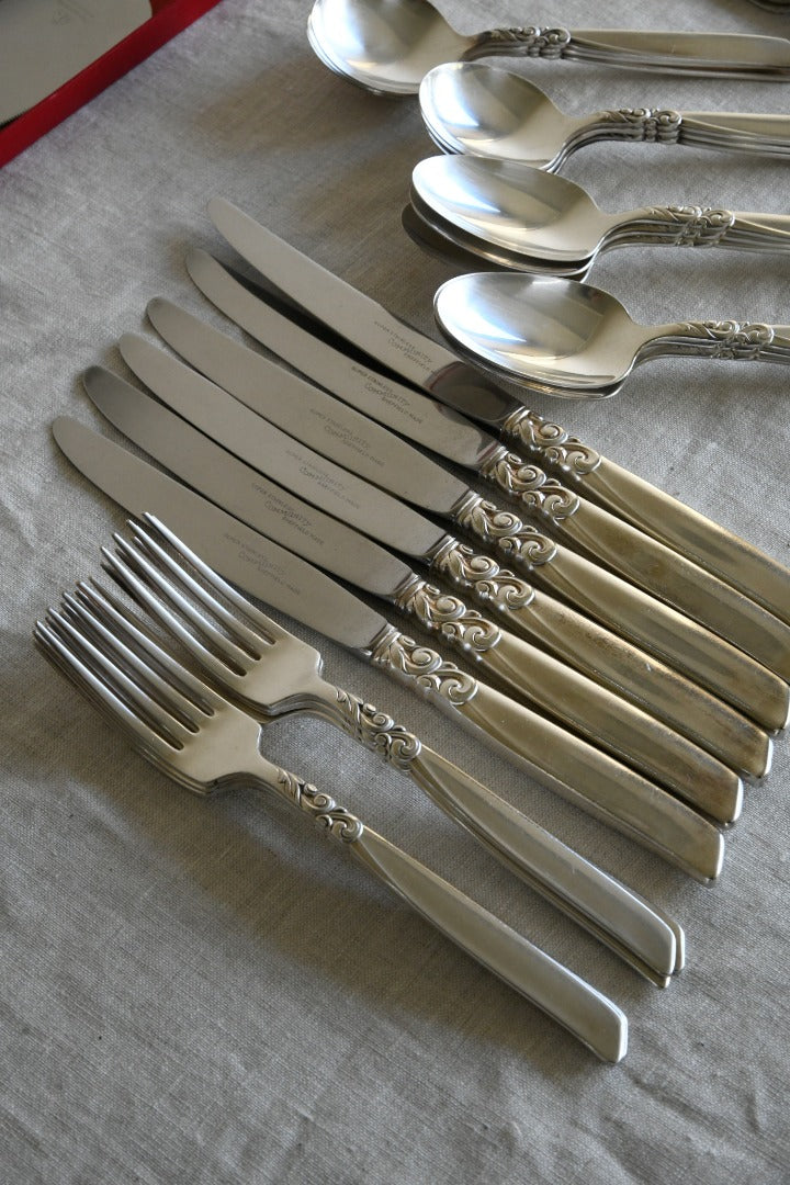 Vintage Oneida South Seas Cutlery Set