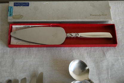 Vintage Oneida South Seas Cutlery Set