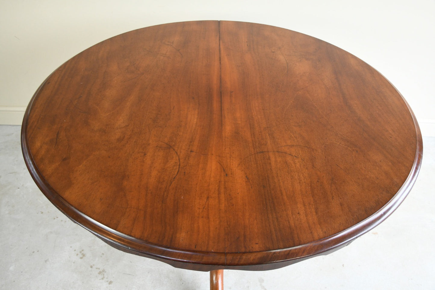 Mahogany Scalloped Edge Tilt Top Table