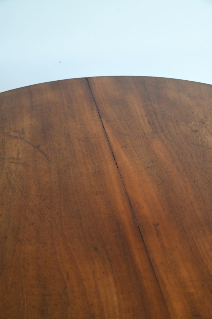 Mahogany Scalloped Edge Tilt Top Table