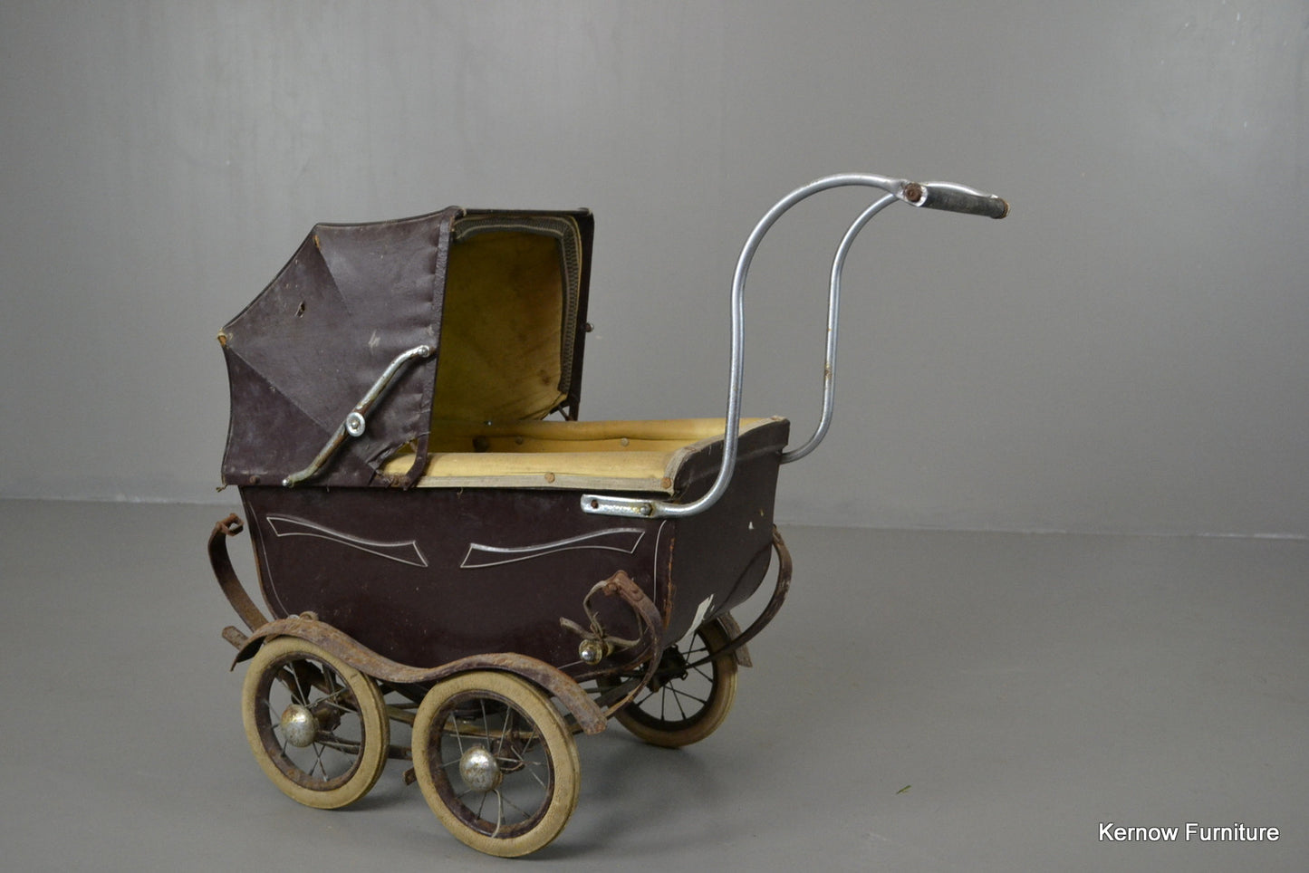 Vintage Childs Pram For Restoration - Kernow Furniture