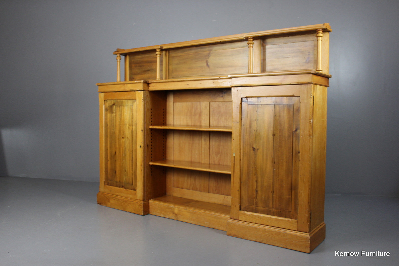 Rustic Pine Breakfront Sideboard - Kernow Furniture