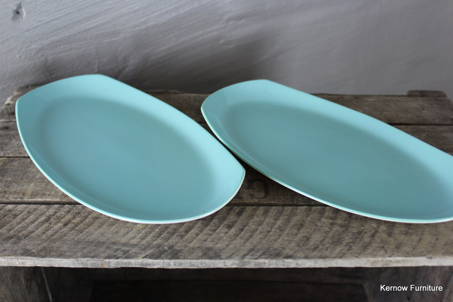 Midwinter Fashion Shape Plates - Kernow Furniture