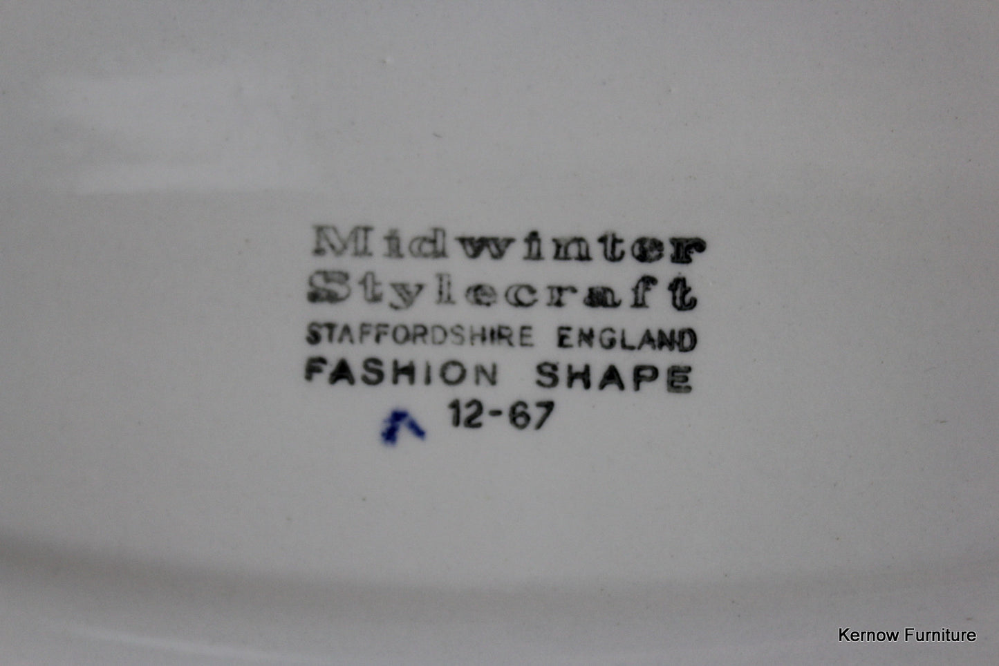 Midwinter Fashion Shape Plates - Kernow Furniture