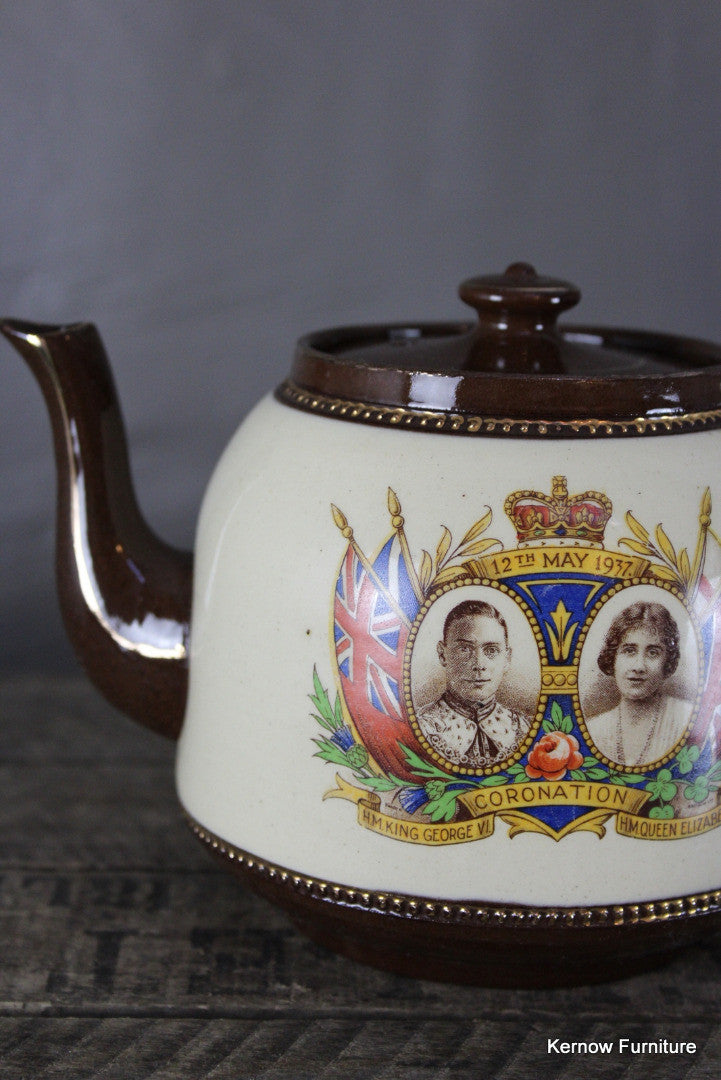 King George V Coronation Tea Pot - Kernow Furniture