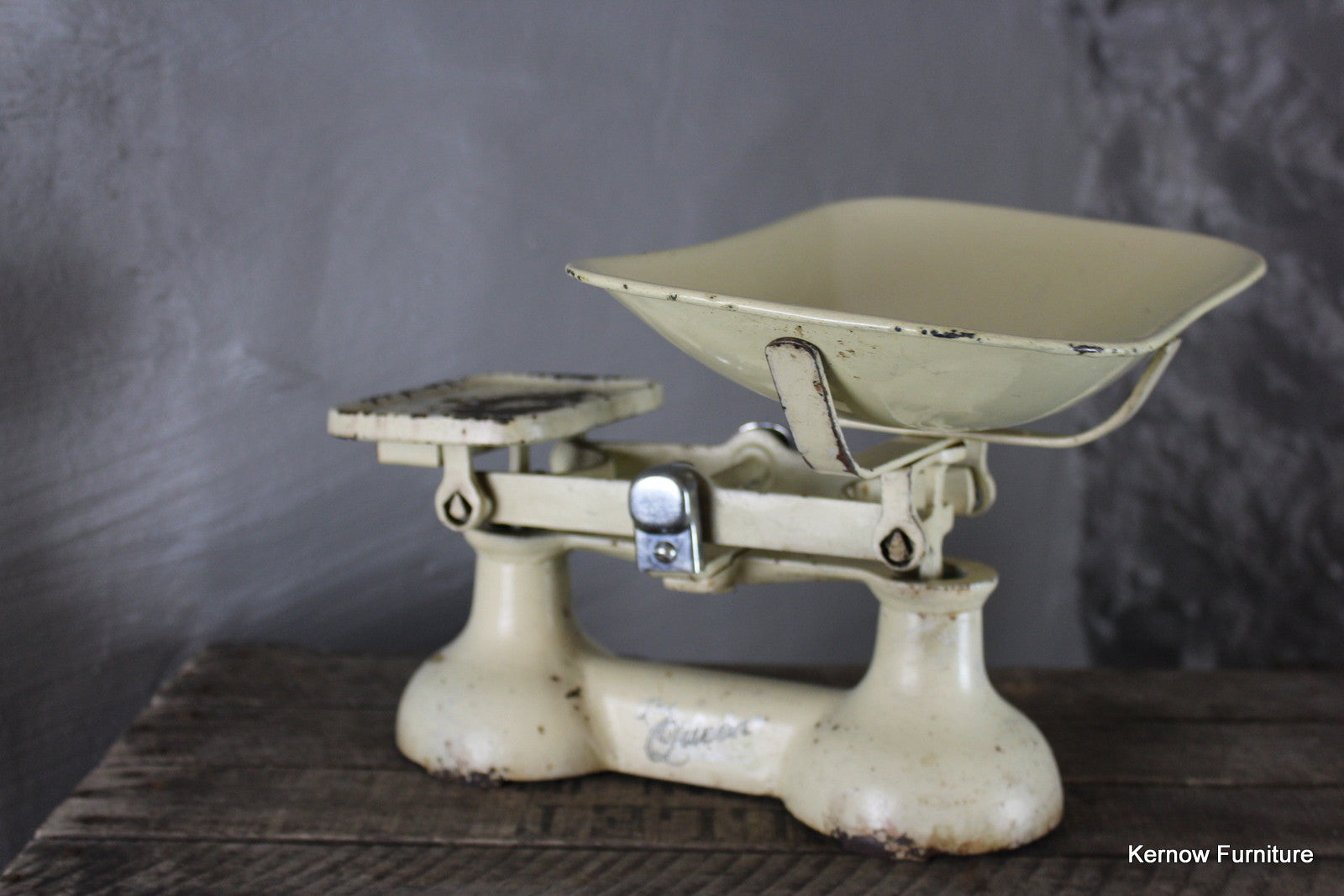 Vintage Kitchen Scales - Kernow Furniture