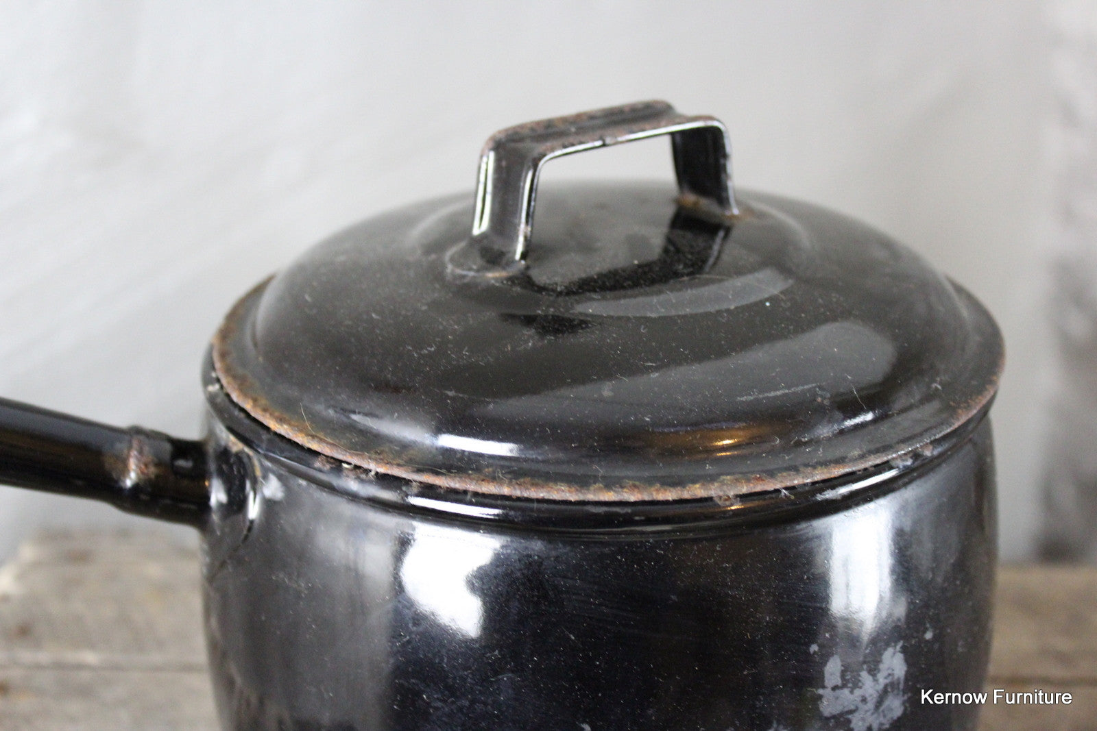 Black Enamel Saucepan - Kernow Furniture