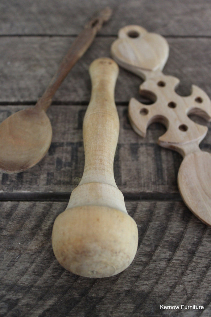 Wooden Spoons & Pestle - Kernow Furniture