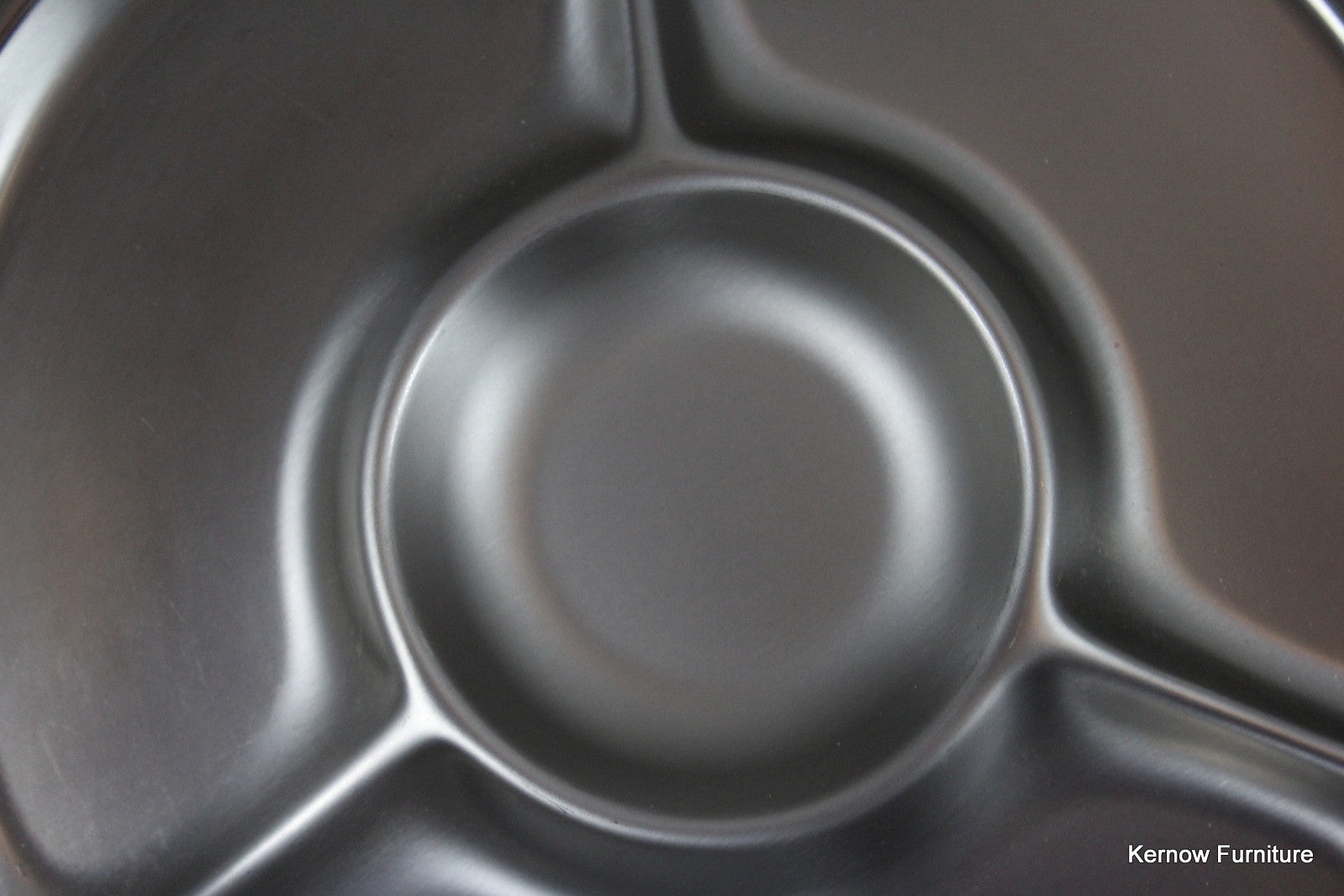 Round Stainless Serving Dish - Kernow Furniture