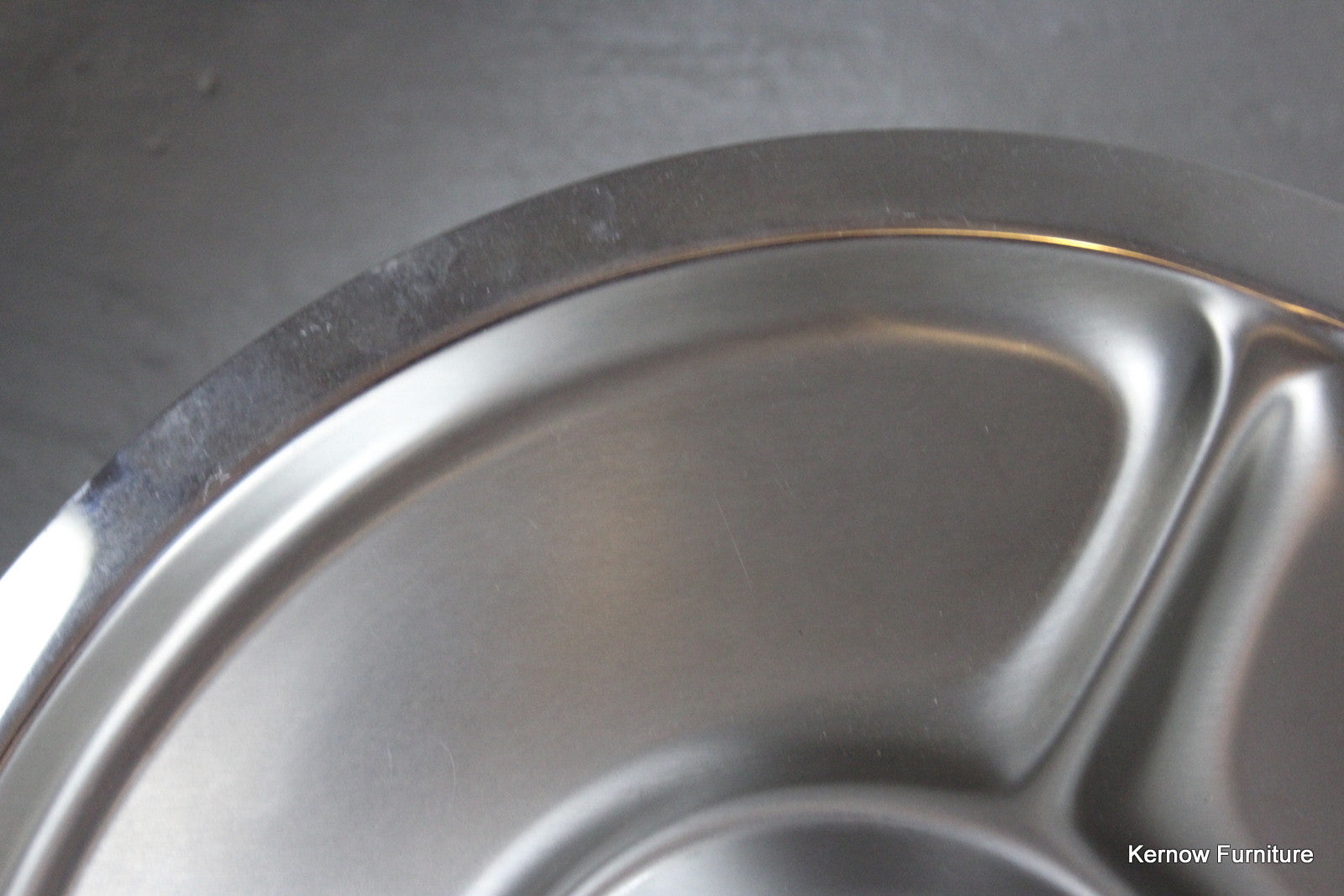 Round Stainless Serving Dish - Kernow Furniture