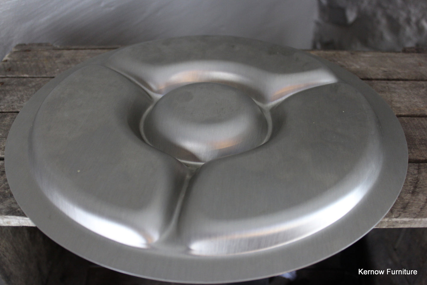 Round Stainless Serving Dish - Kernow Furniture