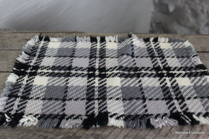 Wool Dinner Mats - Kernow Furniture