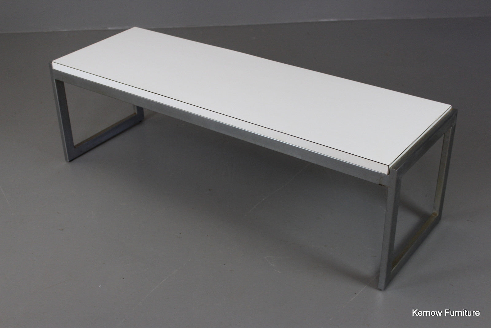 Retro Coffee Table - Kernow Furniture