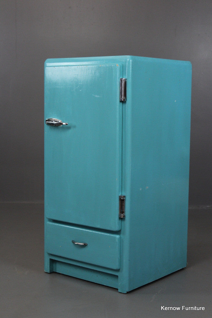 Numaid Vintage Cupboard - Kernow Furniture