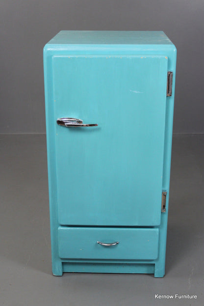 Numaid Vintage Cupboard - Kernow Furniture