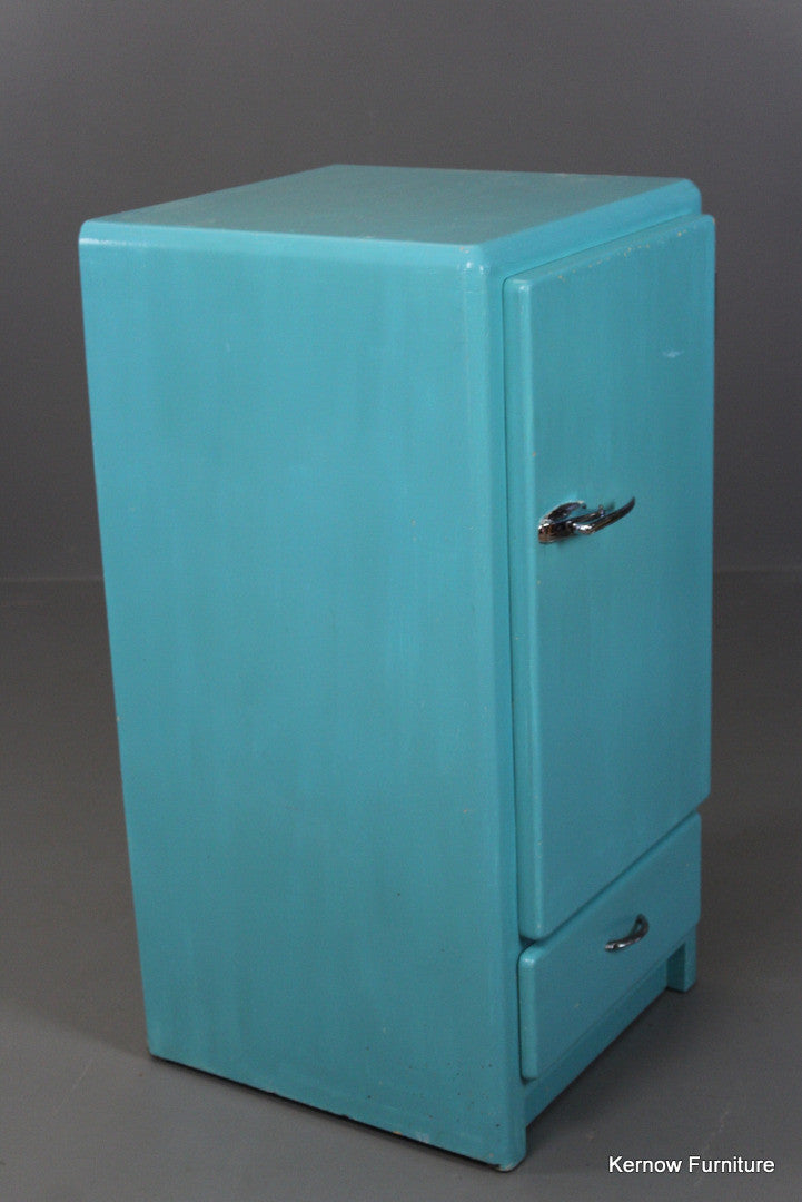 Numaid Vintage Cupboard - Kernow Furniture