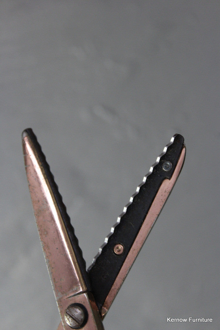 Pinking Shears - Kernow Furniture