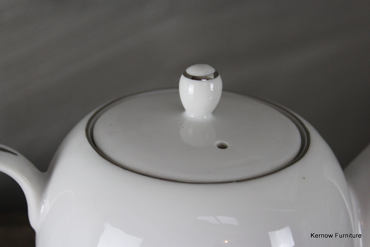 Jyoto China Japan Coffee Pot - Kernow Furniture