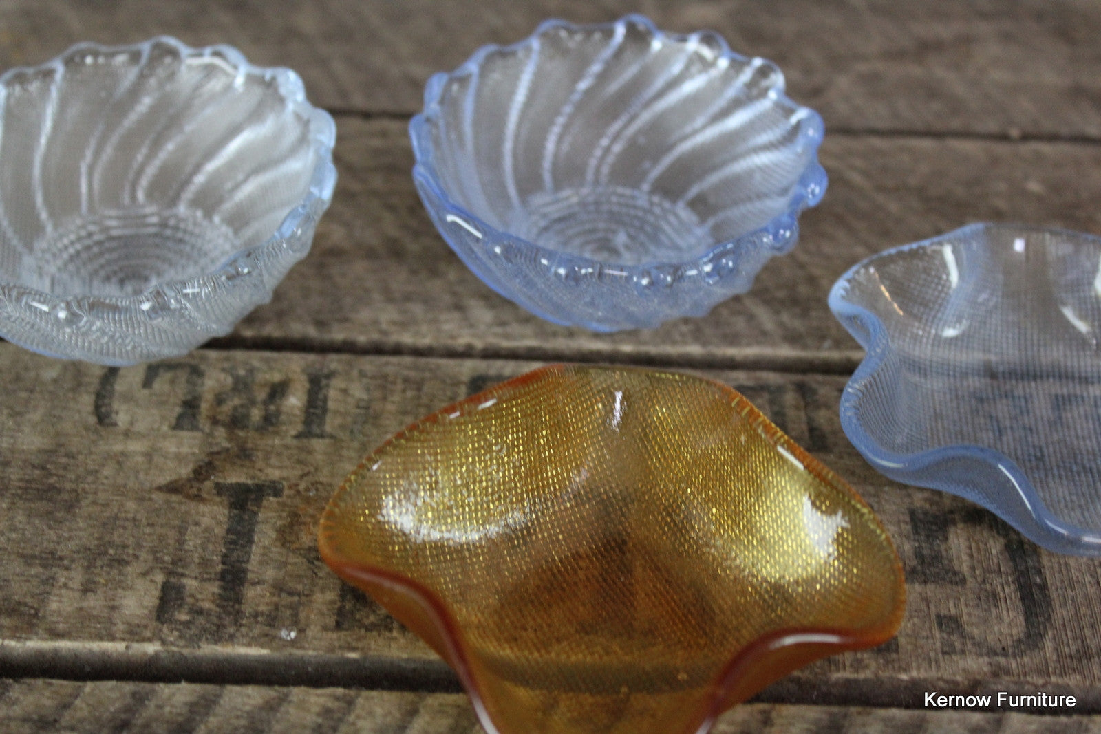 Small Glass Dishes - Kernow Furniture