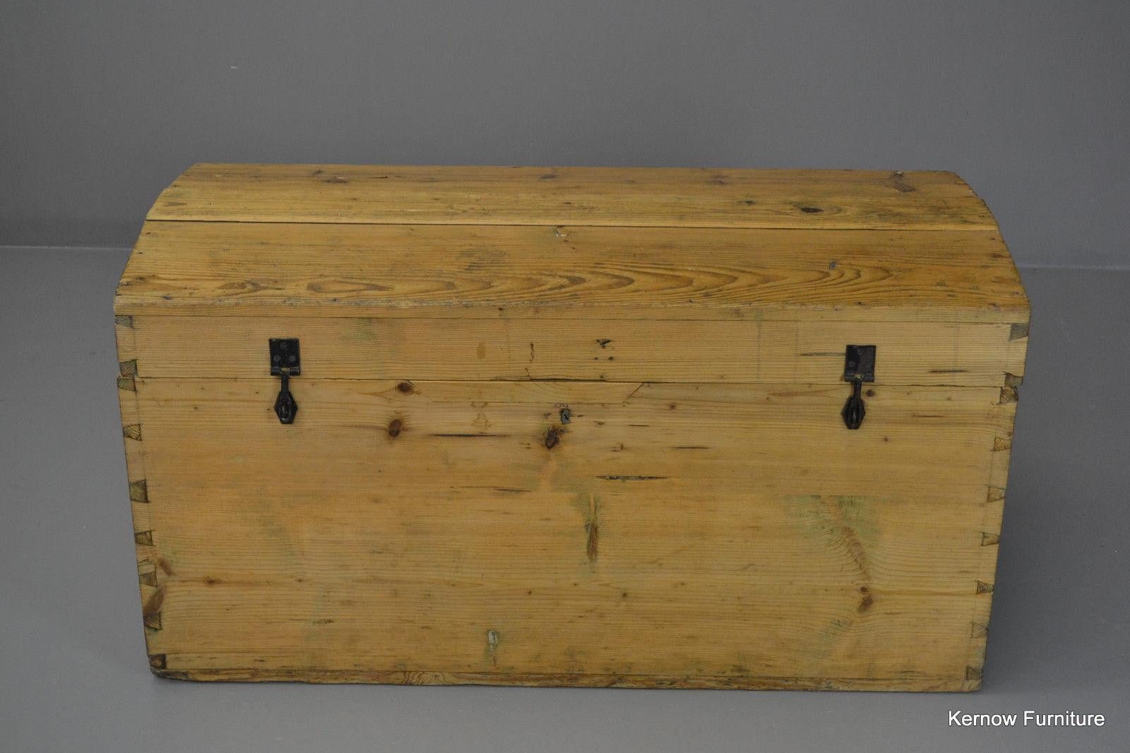 Antique Pine Dutch Dome Top Kist Trunk Blanket Box - Kernow Furniture