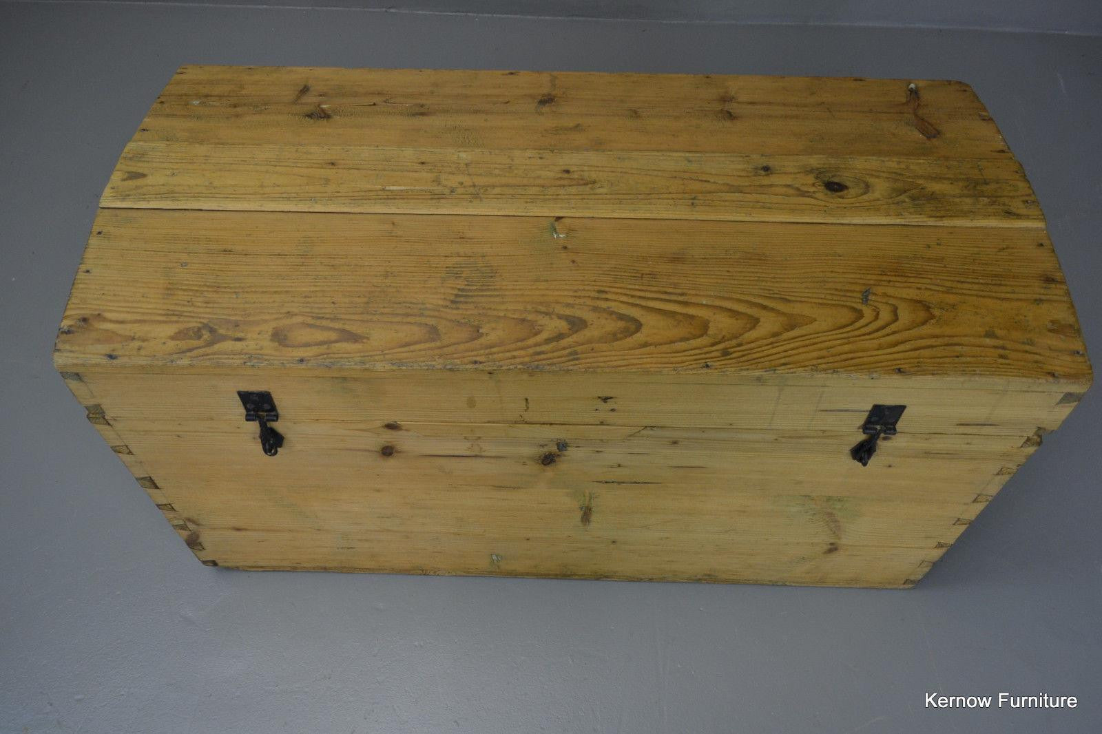 Antique Pine Dutch Dome Top Kist Trunk Blanket Box - Kernow Furniture