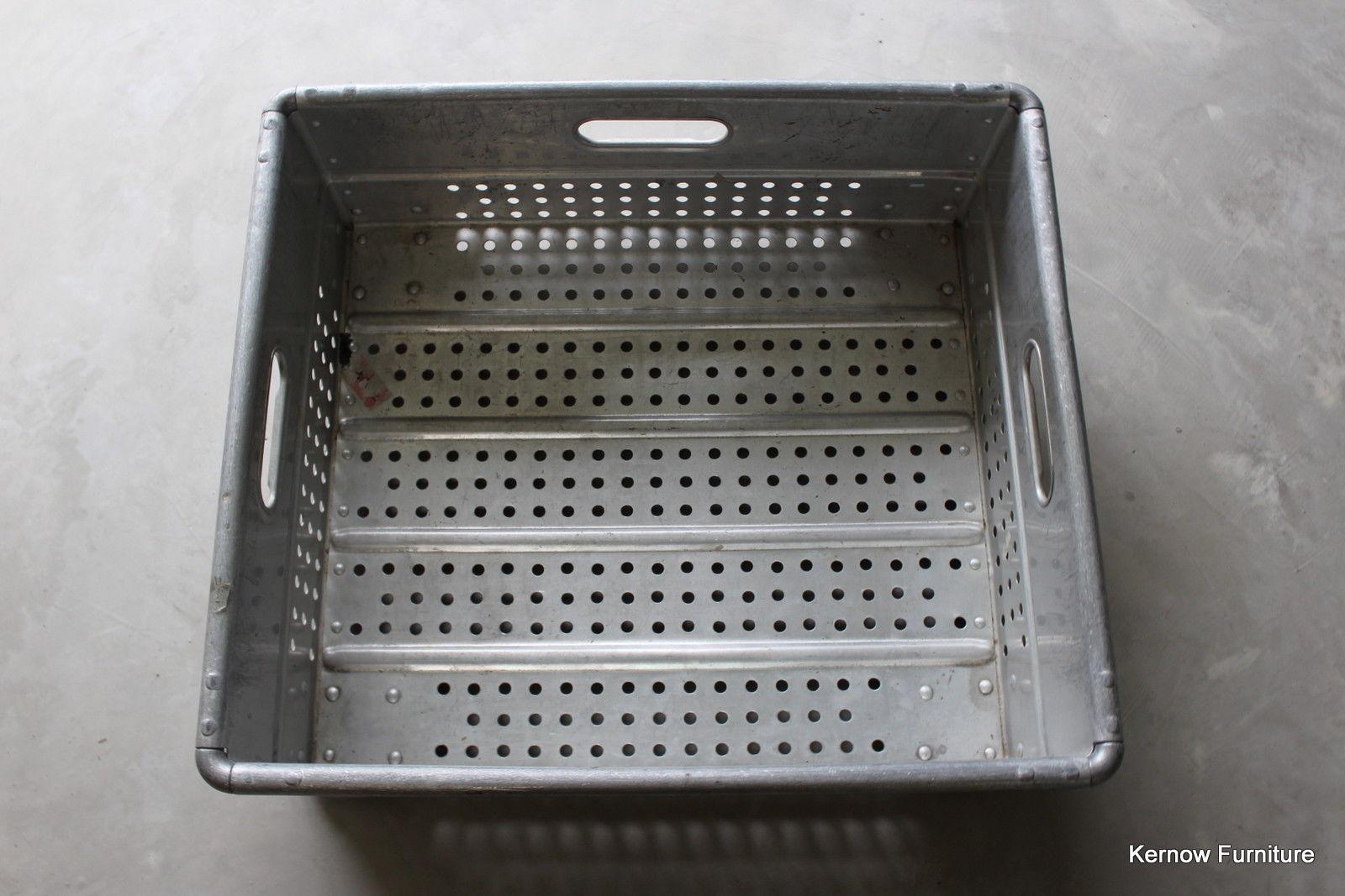 Aluminium Industrial Stacking Tray - Kernow Furniture