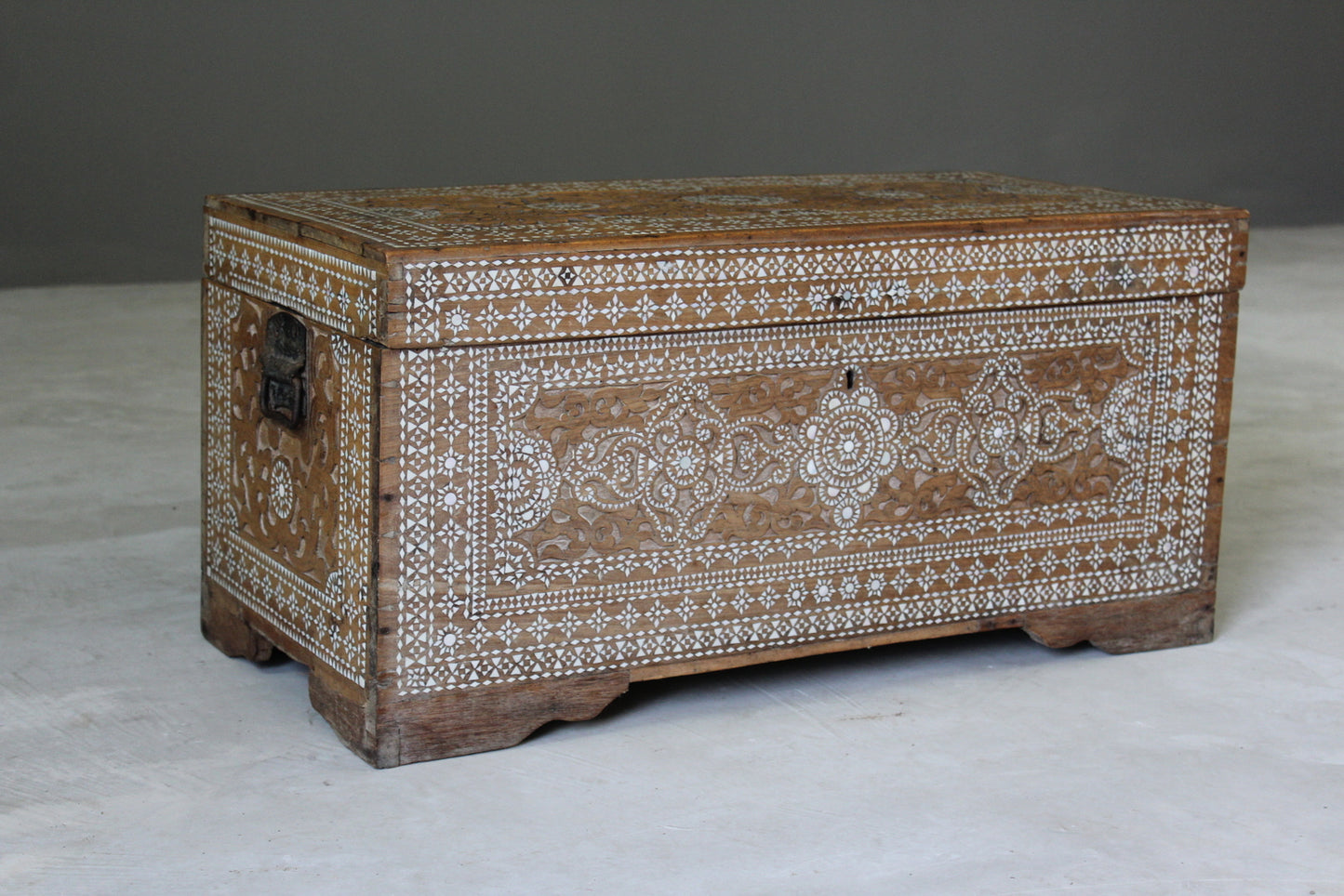 Syrian Inlaid Blanket Box - Kernow Furniture