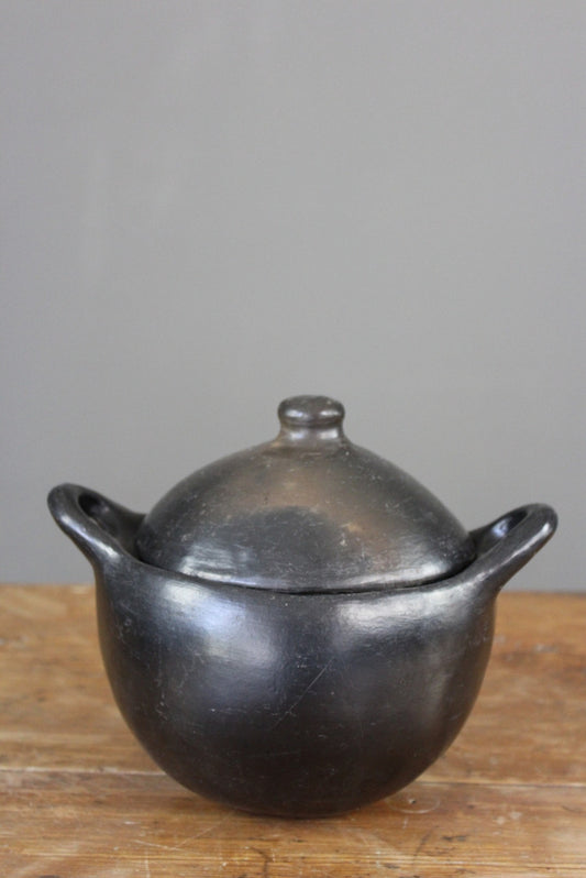La Chamba Black Clay Casserole - Kernow Furniture